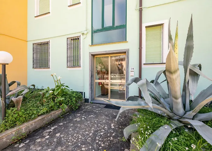 Deiva Marina Casa Eloisa Holiday Flat