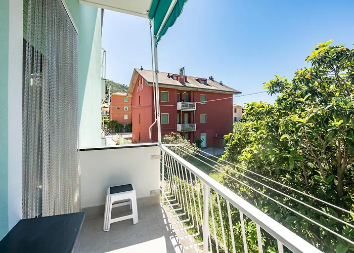 Deiva Marina Casa Eloisa Holiday Flat